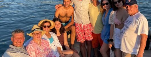 Lake Austin Boat Cruise 1.5 Hour Scenic Tour BYOB Per Person