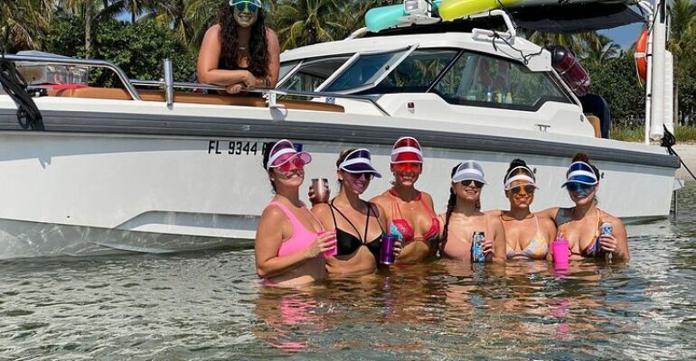 Riviera Beach Luxury Boat Tour Adventure