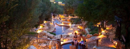 Mornington Peninsula Wine Tasting and Twilight Bathing Tour