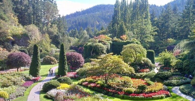 Vancouver Island Scenic Ferry and Garden Tour