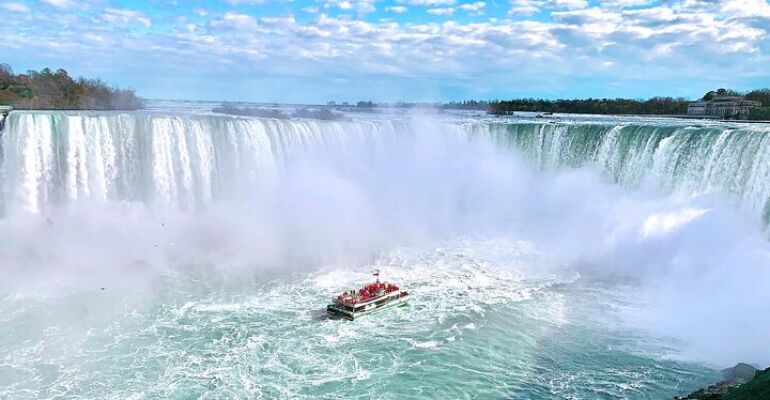 Niagara Falls Guided Adventure and Cruise
