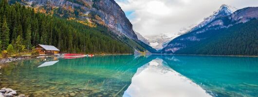 Banff National Park Tour Lake Louise and Moraine Lake by coach