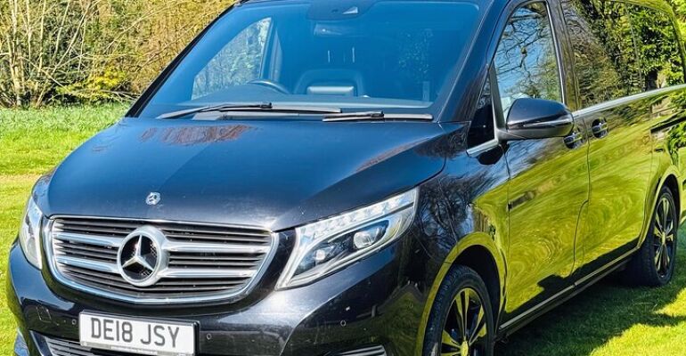 Belfast Chauffeur-Driven Luxury Tours Experience