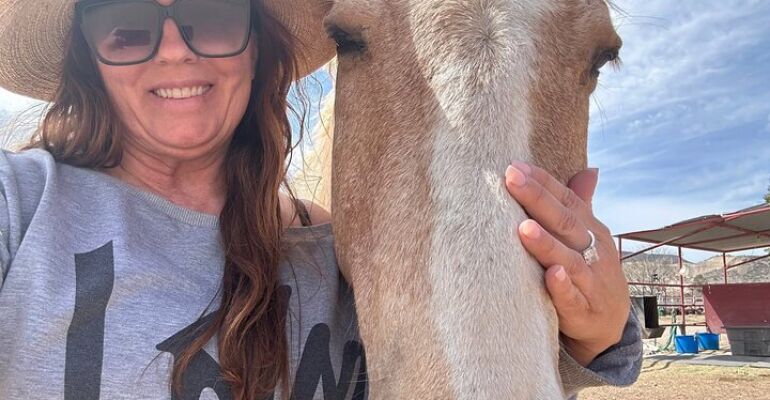 Sedona Sacred Horse Medicine Healing Experience