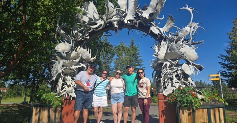 Fairbanks Winter Wonders City Highlights Tour