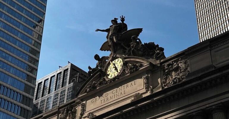 New York Gilded Age Architecture and Food Tour