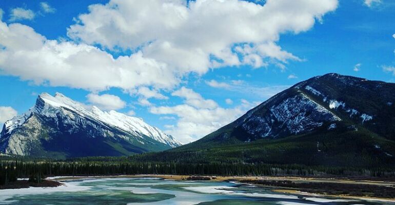Banff Sunset Wildlife and Scenic Tour