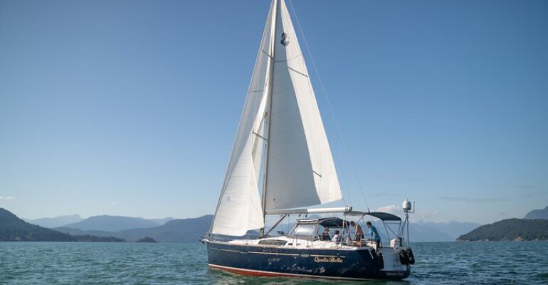 Squamish Afternoon Sailing Experience on Howe Sound