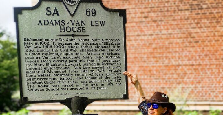 Richmond Historical Walking Tour Experience