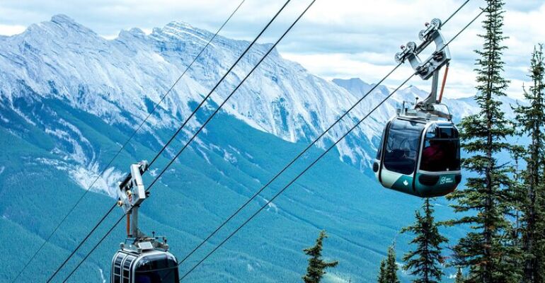 Calgary Scenic Lakes and Mountains Adventure