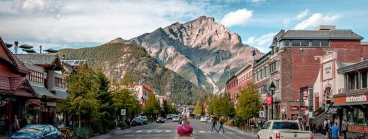 Exclusive Private Guided Tour of Banff and Yoho National Park