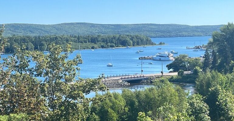 Sydney to Baddeck Scenic Cultural Experience
