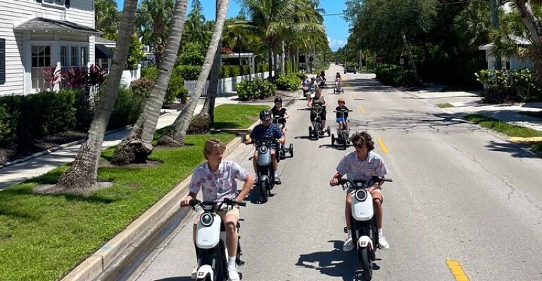 Naples Electric Trike and Moped Tours