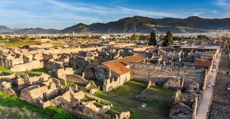 Naples Private Tour to Pompeii, Sorrento, Positano