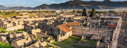 Pompeii and Amalfi Coast Customizable Private Tour from Naples