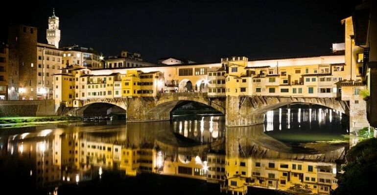 Florence Dark History Guided Tour Adventure