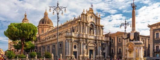 Catania: Private Half-Day Tour of City Highlights & Coast