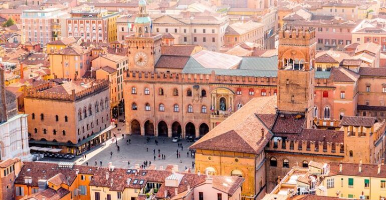 Bologna Private Day Trip with Culinary Highlights