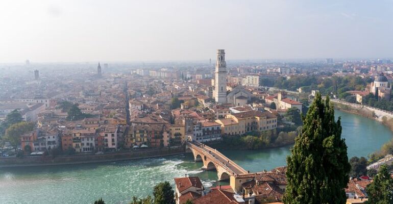 Verona Private Customizable Sightseeing Experience