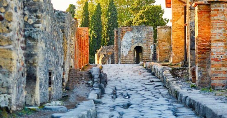 Sorrento and Pompeii Private Tour Experience