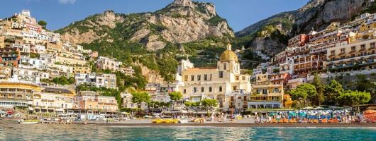 8 hours Tour from Naples to Pompeii, Amalfi, and Vetri sul mare