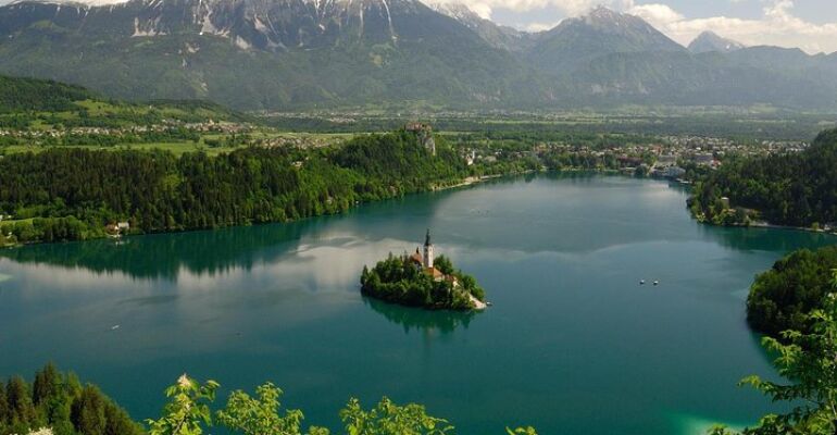 Ljubljana and Bled Scenic Tour Experience