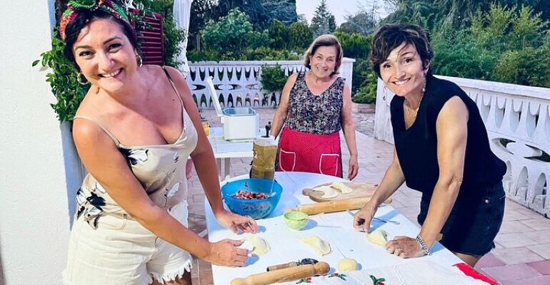 Bari Home Cooking: Panzerotti Lesson Experience