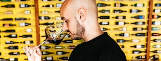 Fun Wine Tasting with the most italian Sommelier in Milan