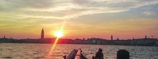 Venice Lagoon Private Boat Tour with Prosecco aperitif