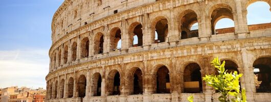 Colosseum Escorted Entrance Combo Pass with Open Bus