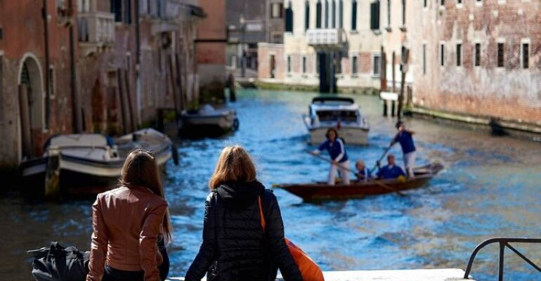 Venice Private Gondola and Glass Tour