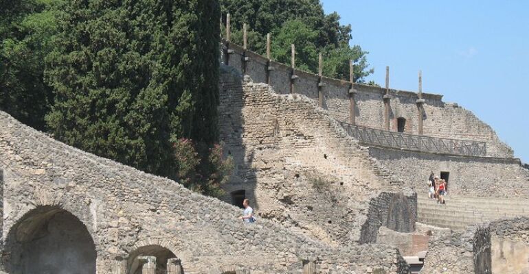 Naples Private Archaeological Tour and Transportation