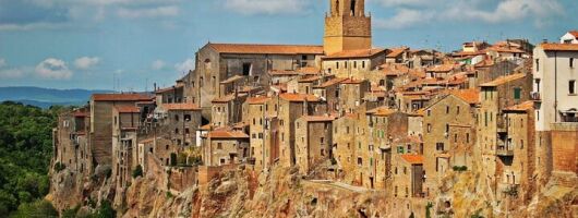 Private Wine & Culture Tour Hidden Tuscany: Pitigliano & Sovana