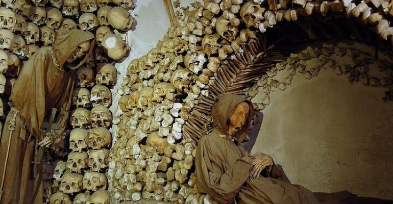 Rome Capuchin Crypt and Panoramic Bus Tour