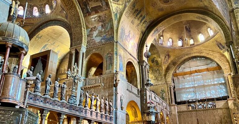 Venice Historical Guided Art and Glass Tour