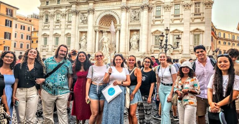 Rome Captivating Walking Tour of Landmarks