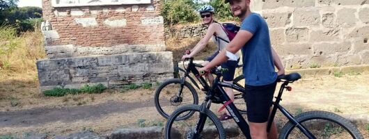 Rome 4hr Bike Hire with Catacombs Guided Tour
