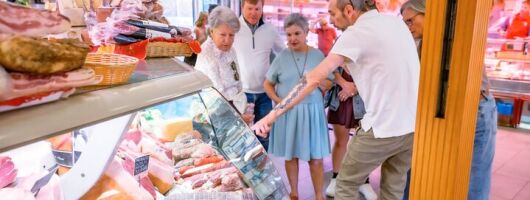 Sant'Ambrogio Market Food Tour with Tastings led by a local Chef