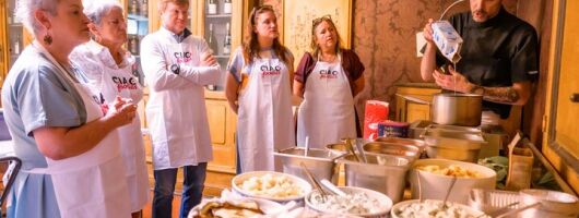 Semi-Private Italian Menu Cooking Masterclass with Unlimited Wine