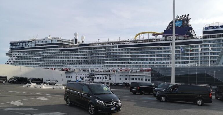 Civitavecchia Highlights Tour of Rome
