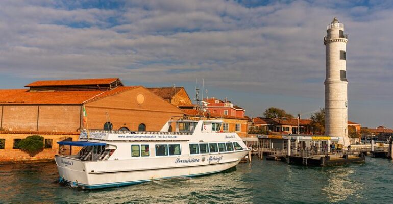 Venice Island Hopping Tour: Murano, Burano, Torcello