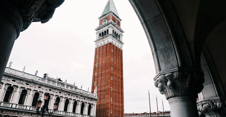 Venice Ghost Tour Adventure: Uncover Dark Secrets