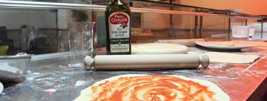 Italian Style Pizza Cooking Class with Spritz Flow in Rome