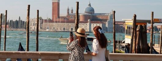 Private Venice Tour: Landmarks & Hidden Gems with Caffè Florian