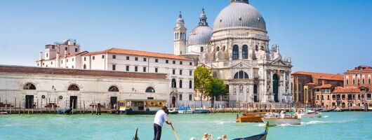 Saint Mark's Basilica Guided Tour with Gondola Ride in Venice