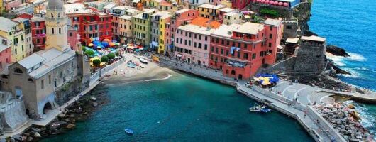 From Florence: Private minivan Tour to 5 Terre by Minivan