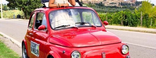Tuscan Hills & San Gimignano by Exclusive Vintage Fiat 500 