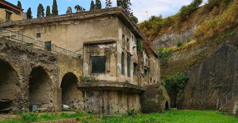 Pompeii and Herculaneum Archaeological Site Tour