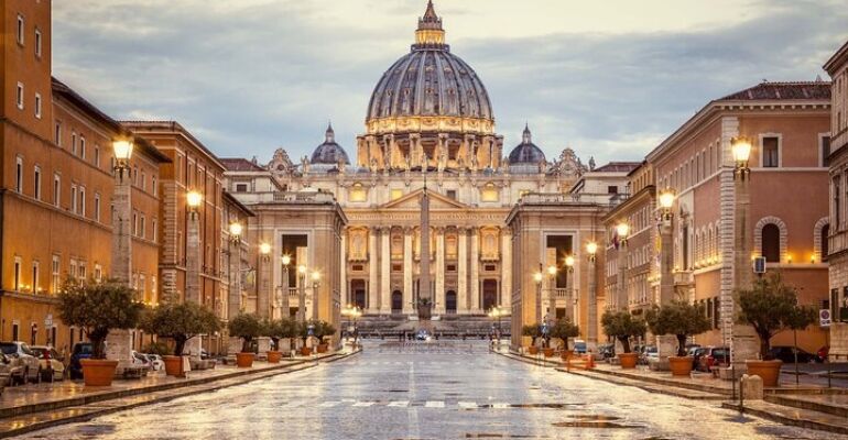 St. Peter's Basilica Guided Tour Experience