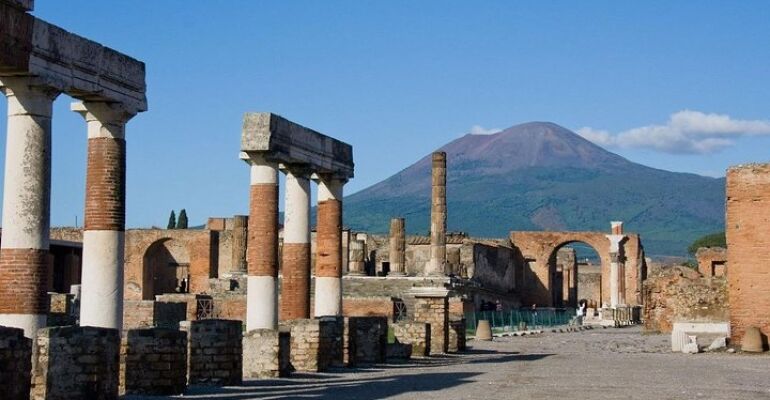 Pompeii and Herculaneum Private Tour Experience